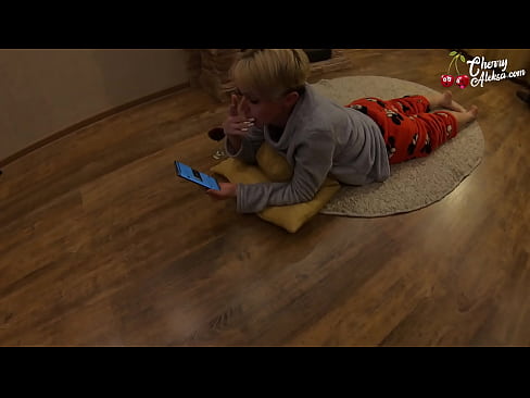 ❤️ Šialená blondínka fajčí obrovský penis a skáče na ňom - análny sex ☑ Krásne porno na sk.bencoineth.top ❌❤